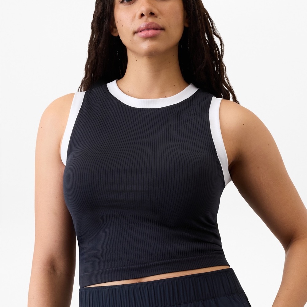 NWT Athleta Renew Seamless Muscle Tank Size Medium